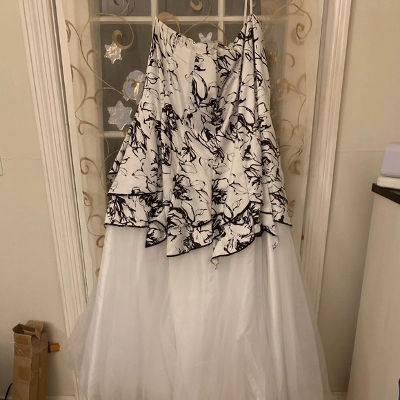 Deb Dresses & Skirts - Prom gown